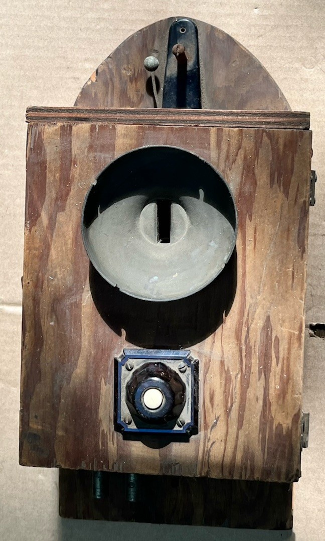 vintage wood phone ringer box ? for parts /restore