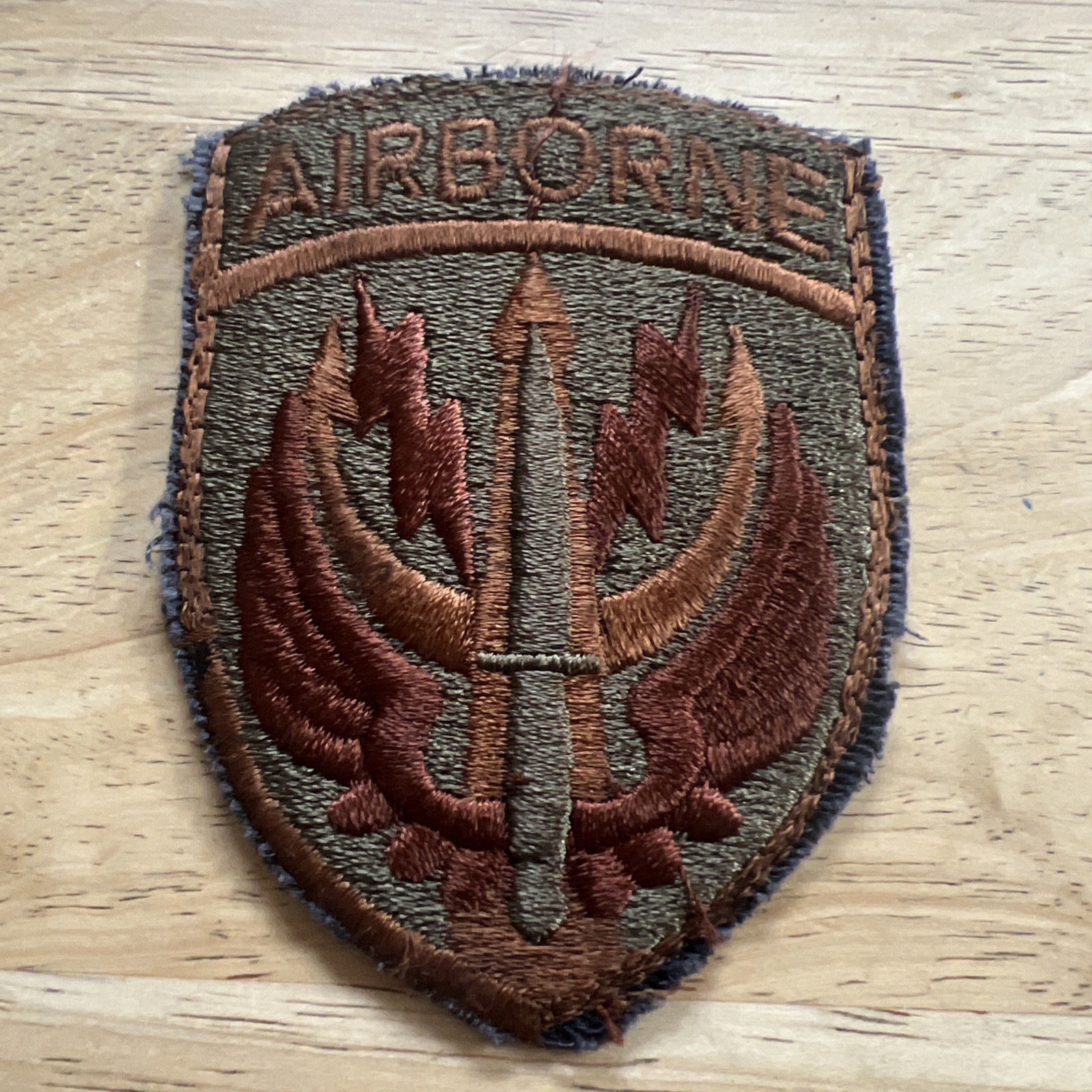 ARMY PATCH,SSI,  SPECIAL OPERATIONS COMMAND CENTRAL, DESERT, BROWN WING.