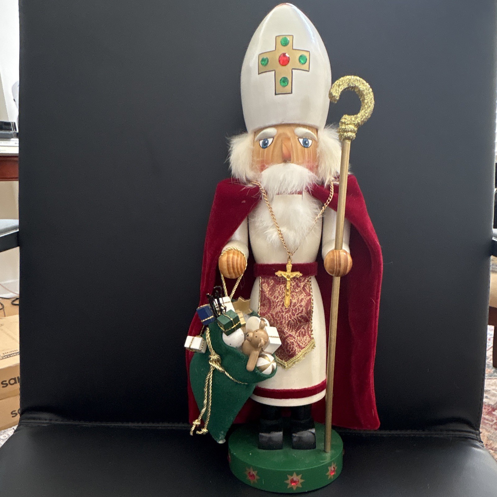 Nutcracker Village St. Nicholas Nutcracker 15 in 2001 w/ Box Christmas Holiday