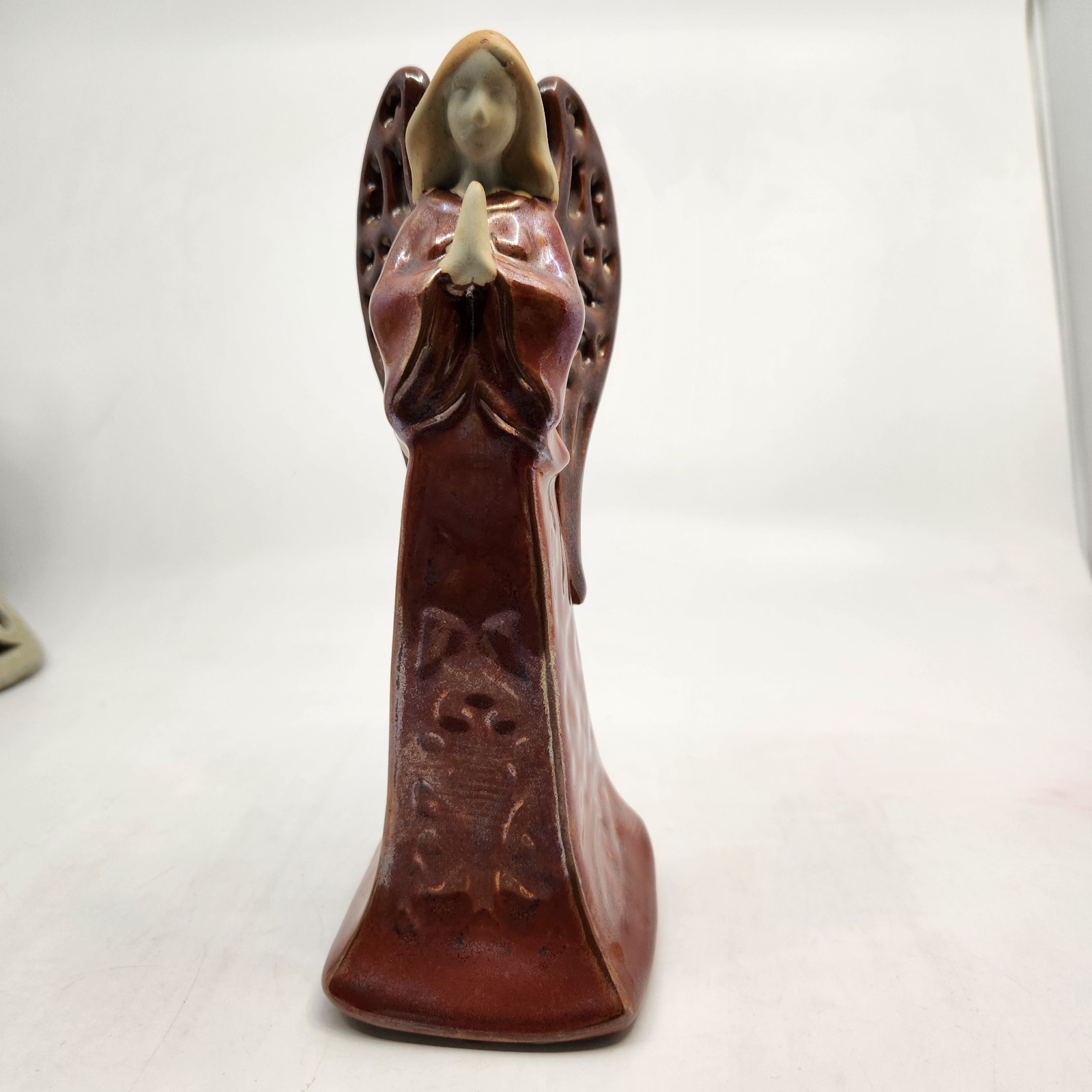 Ceramic Praying Angel Glazed Red With Embossed Detail And Cut Out Wings 8\