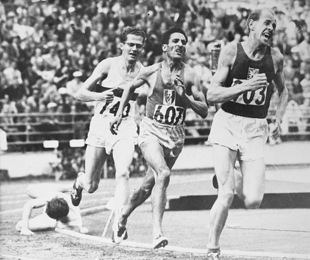 Helsinki Olympic 5000M run Emil Zatopek winner followed A Mimoun Fr- 1952 Photo