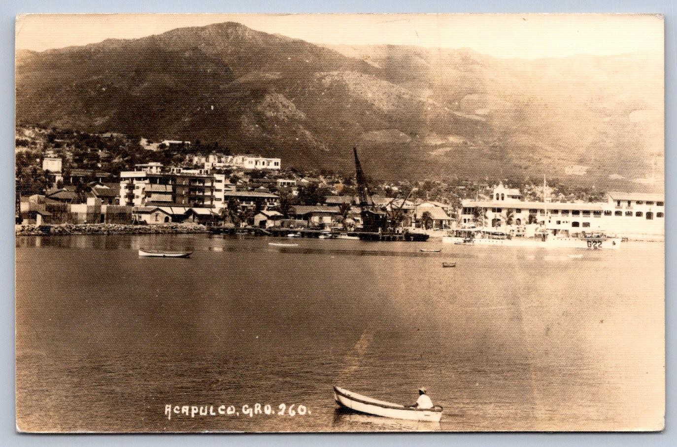 K56/ Acapulco Mexico RPPC Postcard c1940s Boat Hotel Ship Shoreline 513