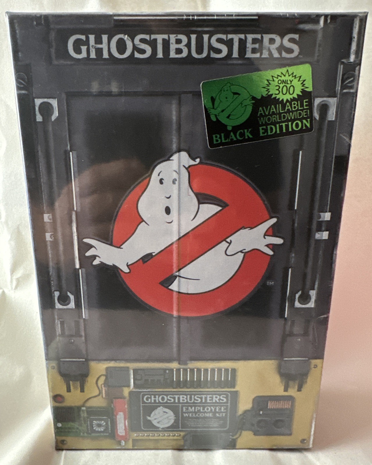 Doctor Collector Ghostbusters Employee Welcome Kit NEW SEALED /300 Worldwide