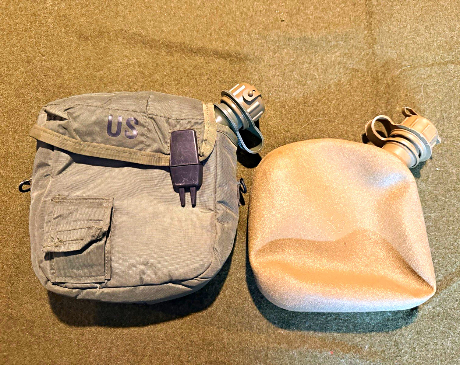 US Military 2 Qt 2008 Water Canteen with 2004 cover and a 1989 extra bladder