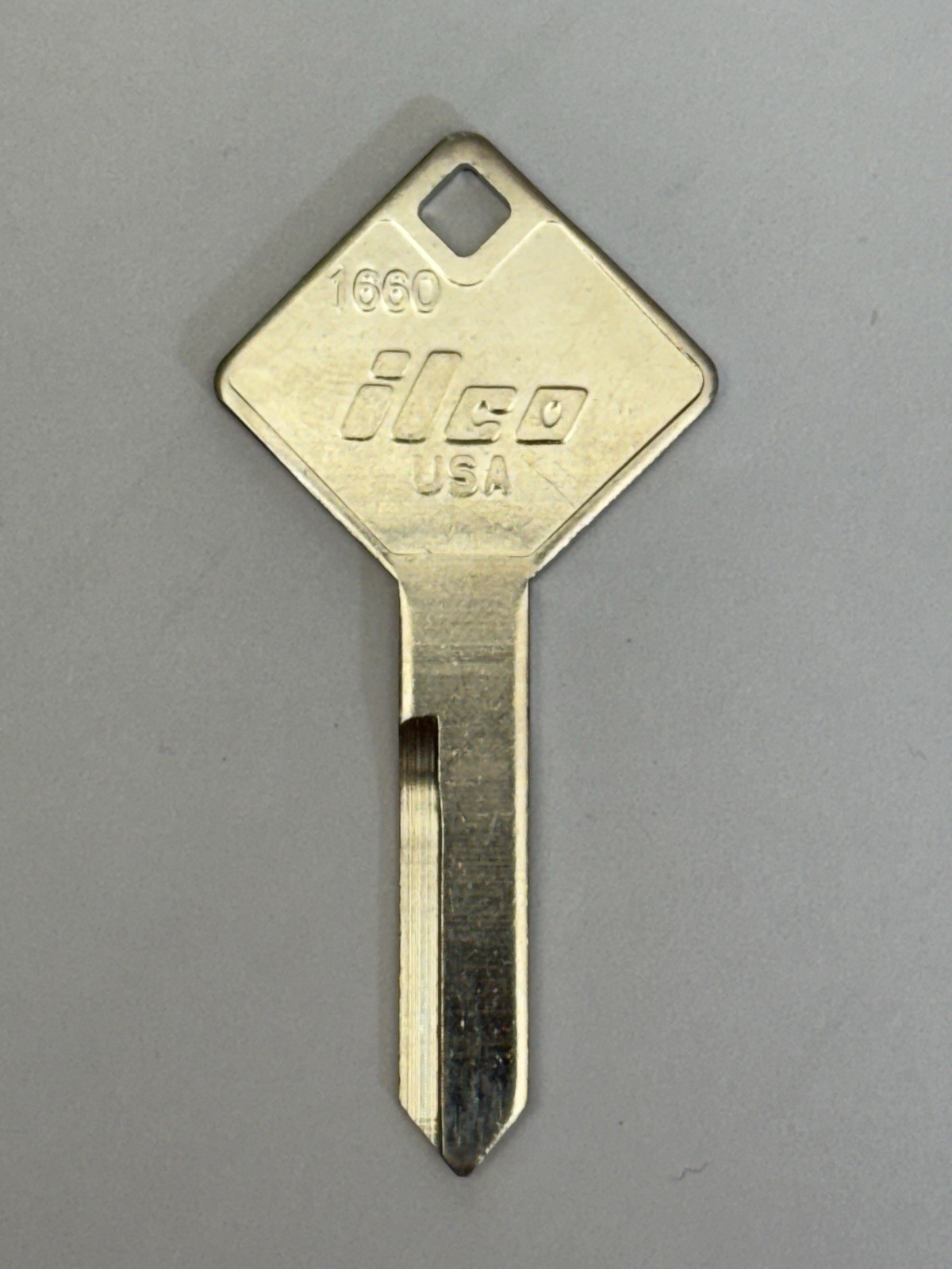 Ilco - 1660 - 322861 - Key Blank - FORD TRUCK COVER - LEER - KNAPHEIDE