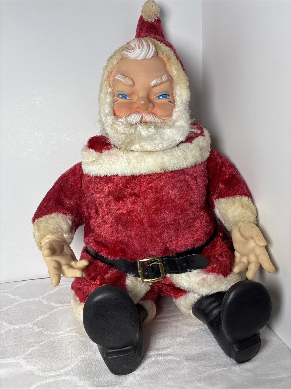 Vintage 1950-1960s Christmas Santa Claus Rushton Rubber Face Doll w/ belt 21\
