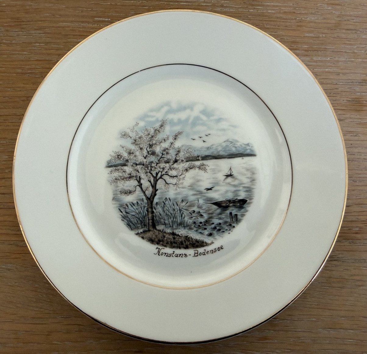 Winterling Engen Konstanz-Bodensee Germany Porcelain Souvenir Plate Gold Trim