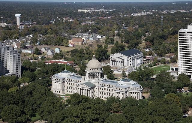 Photo:Jackson Mississippi 2016 Mississippi Capitol Building Aerial View