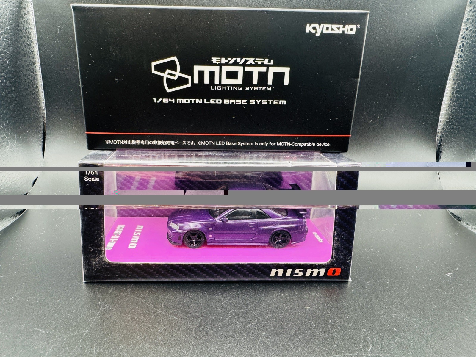 KYOSHO - Nissan NISMO R34 GT-R Z-tune with MOTN Lighting System Base HEC 2025