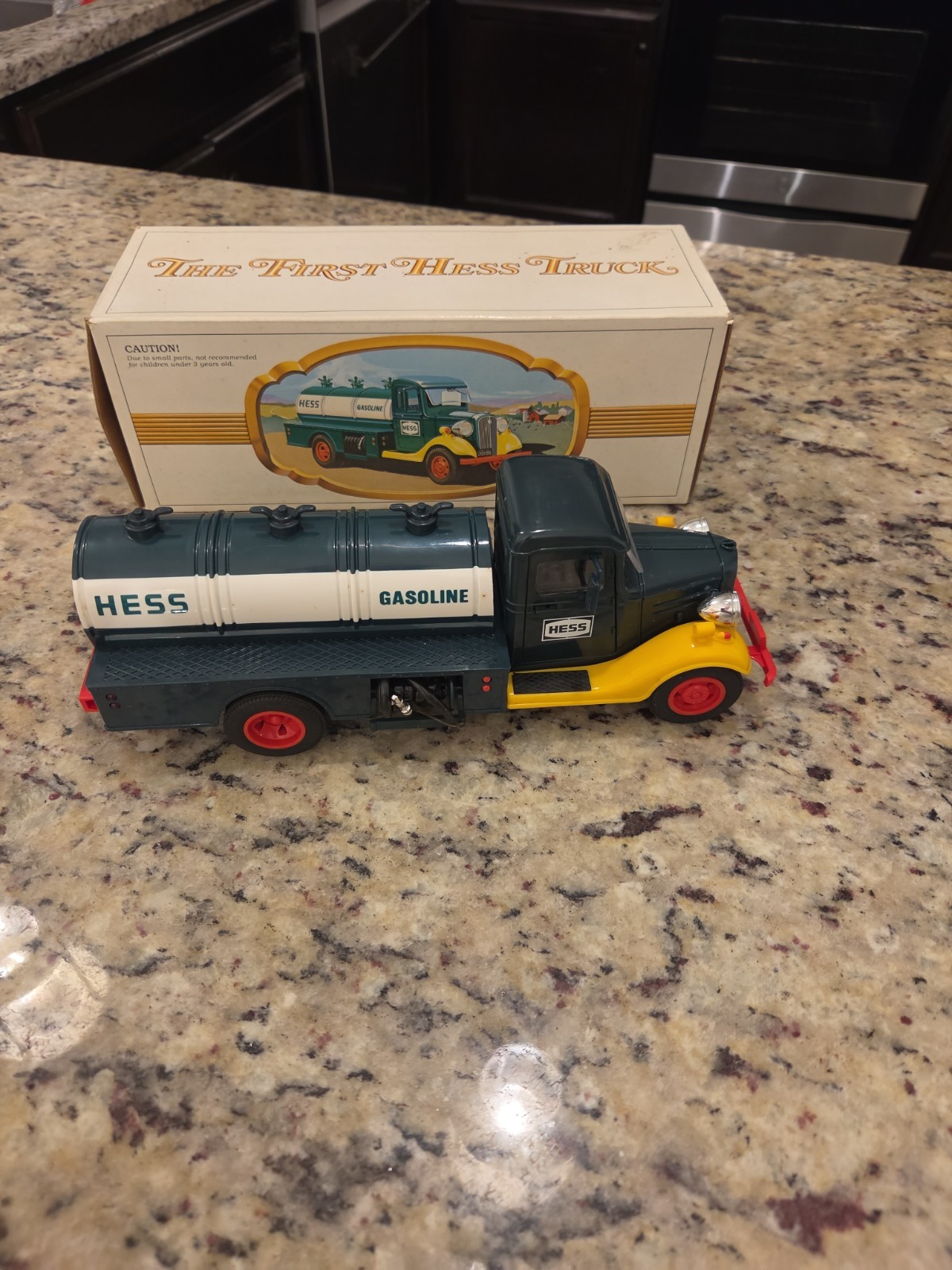 Recommended)RARE Vintage 1982 The First Hess Truck Black Switch Variant...