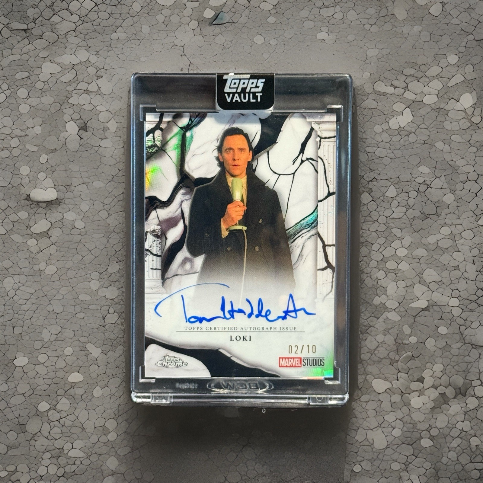 2026 Topps Vault Marvel Tom Hiddleston As Loki Immortal On Card Auto Black /10