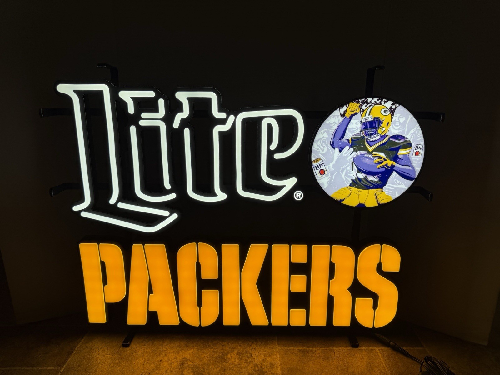MILLER LITE BEER GREEN BAY PACKERS NFL FOOTBALL LIGHT UP LED SIGN LAMBEAU LEAP