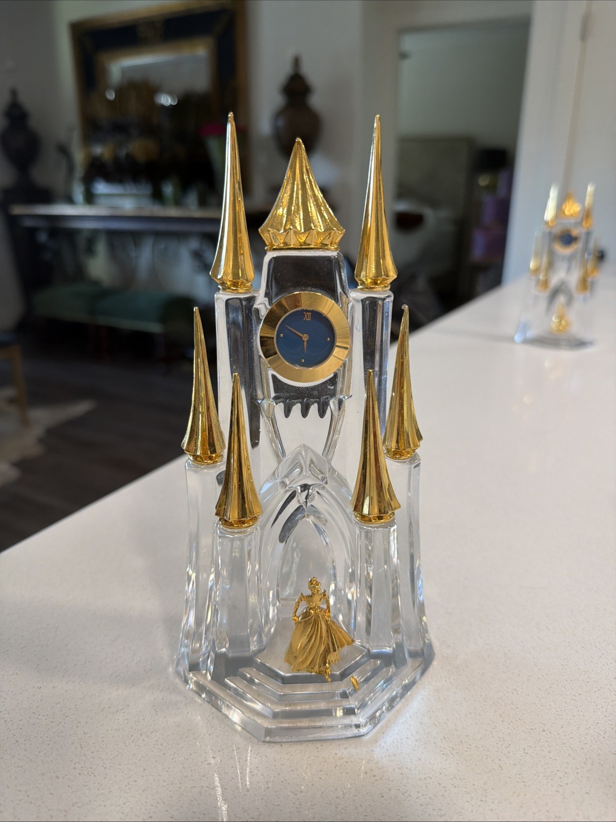 Franklin Mint Disney Midnight Enchantment Cinderella Castle Crystal Clock.