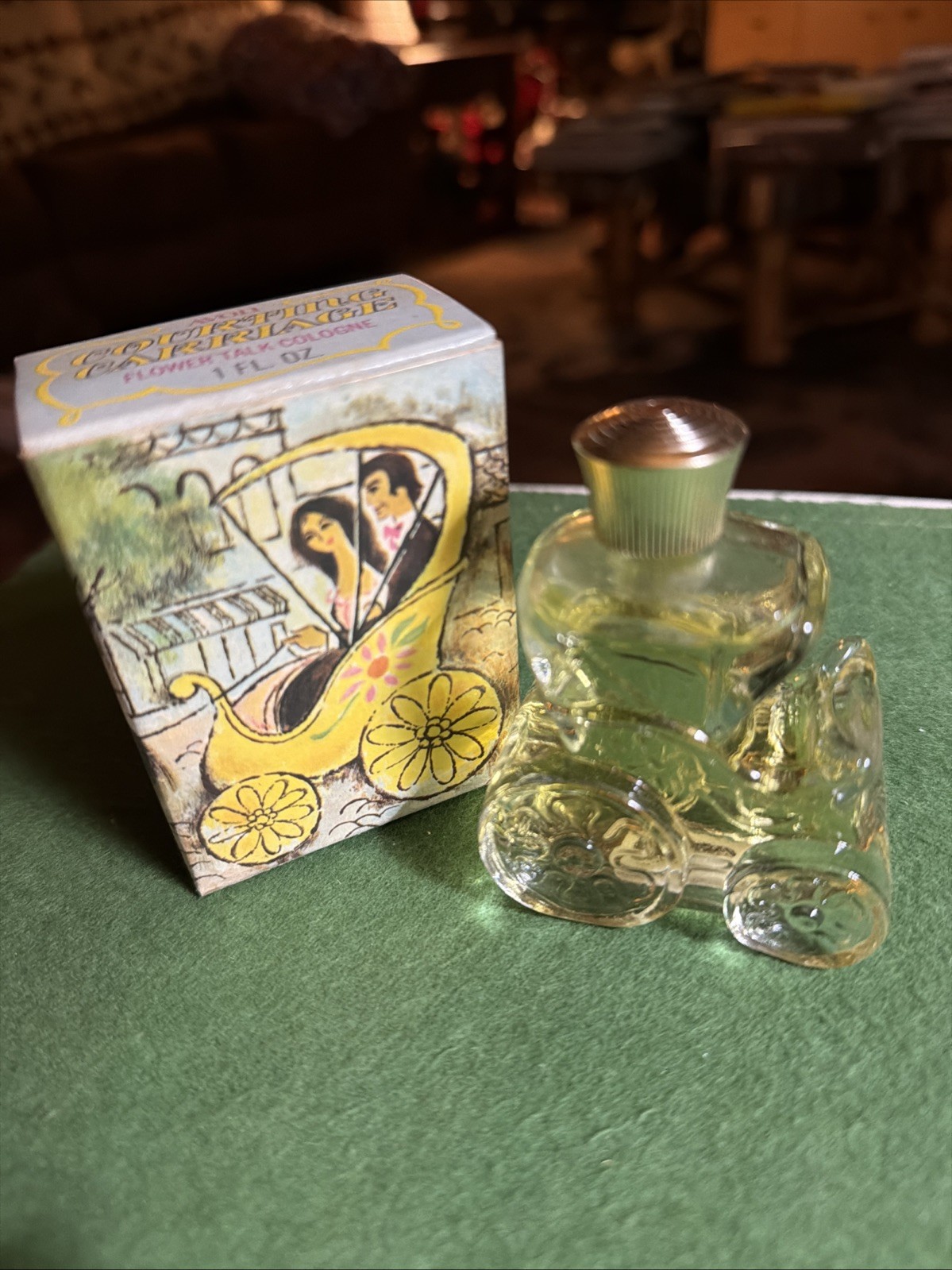 Vintage Avon Courting Carriage Buggy “FIELD FLOWERS” Perfume Cologne 1 Oz Bottle