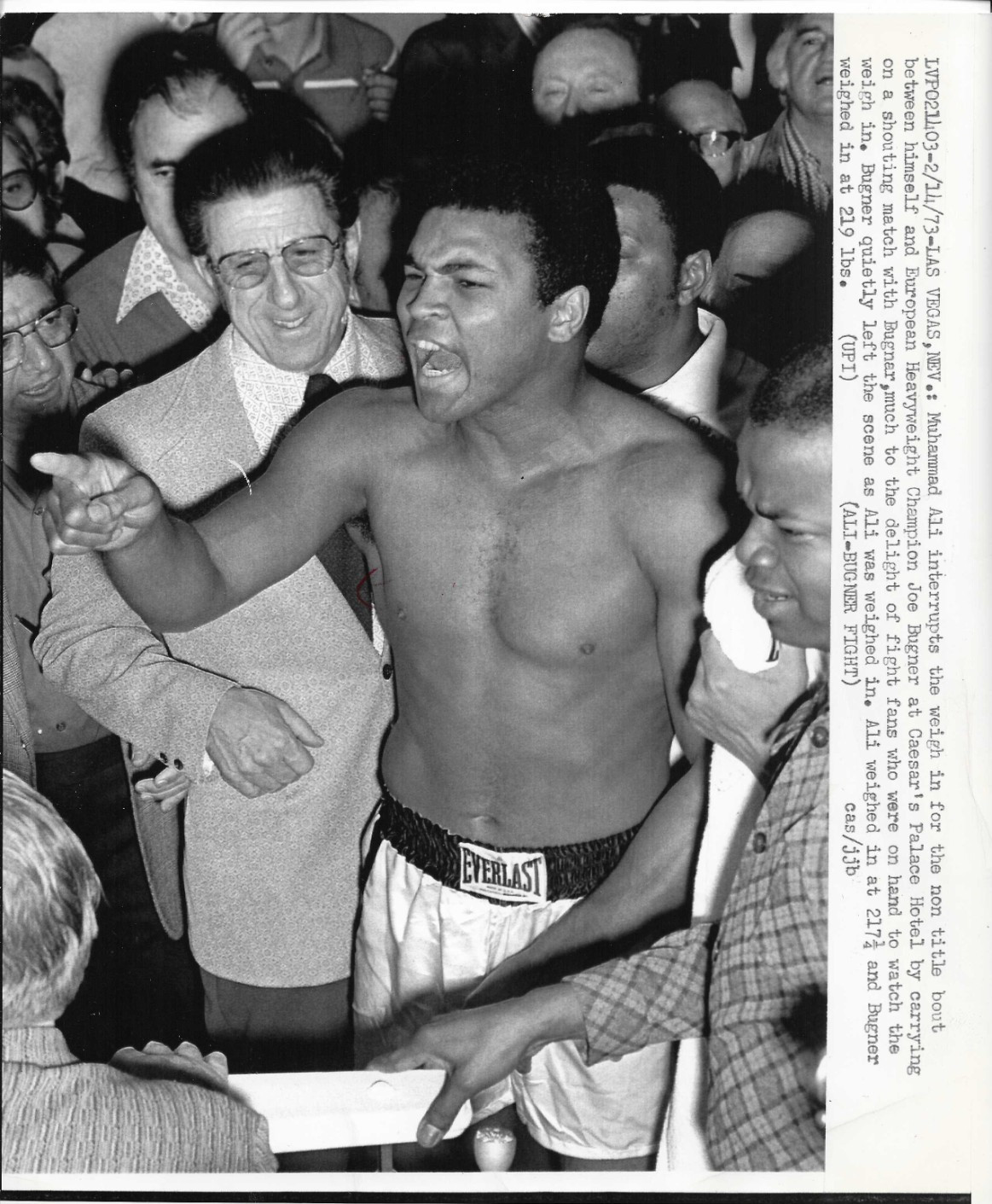 Muhammad Ali SHOUT OUT BUGNER 1973  Las Vegas Vintage Authentic UPI Press Photo