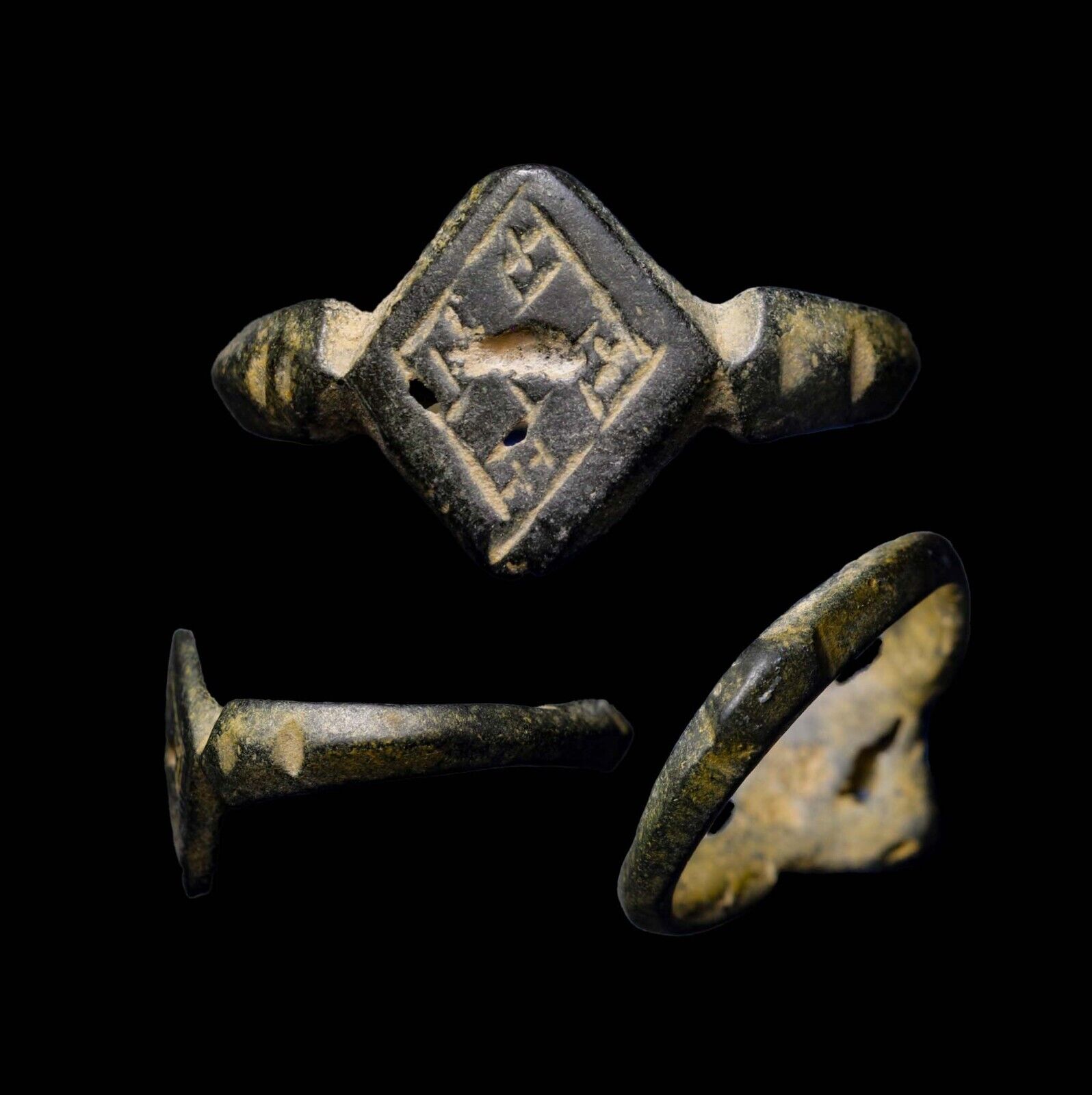 ANCIENT Egypt Bronze Esoteric Ring with Geometrical Designs Masonic Compass
