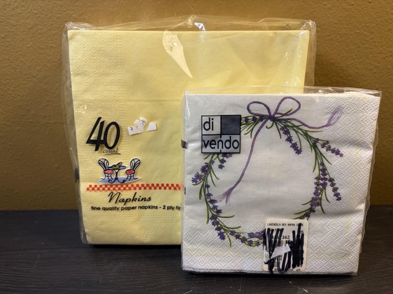 Vintage Set Paper Napkins Beverage & Luncheon Yellow Floral Italy Holland NOS