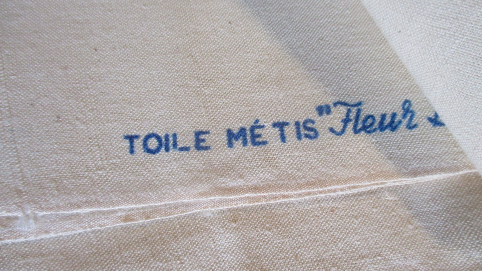 Unused Vintage French Metis Linen. Fleur Bleue New Old Stock 87” x 109” 