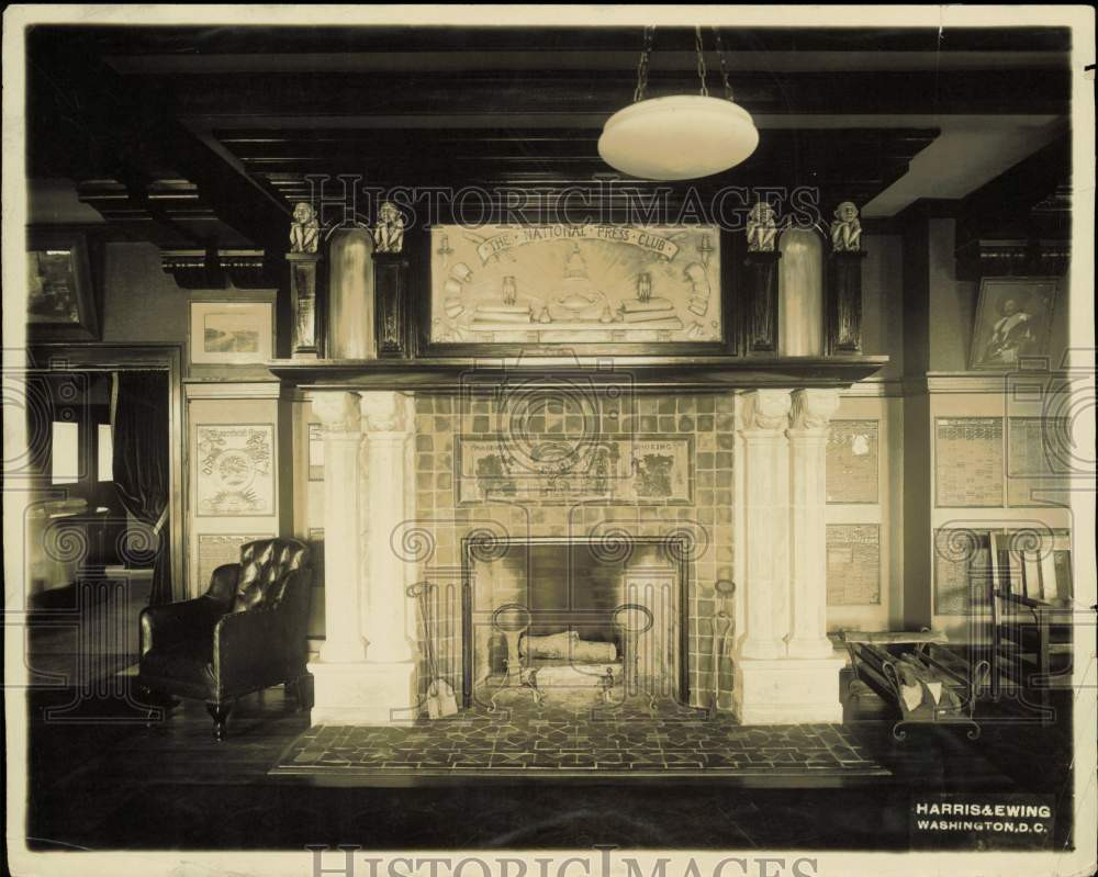 1914 Press Photo Washington National Press Club Assembly Room's fireplace
