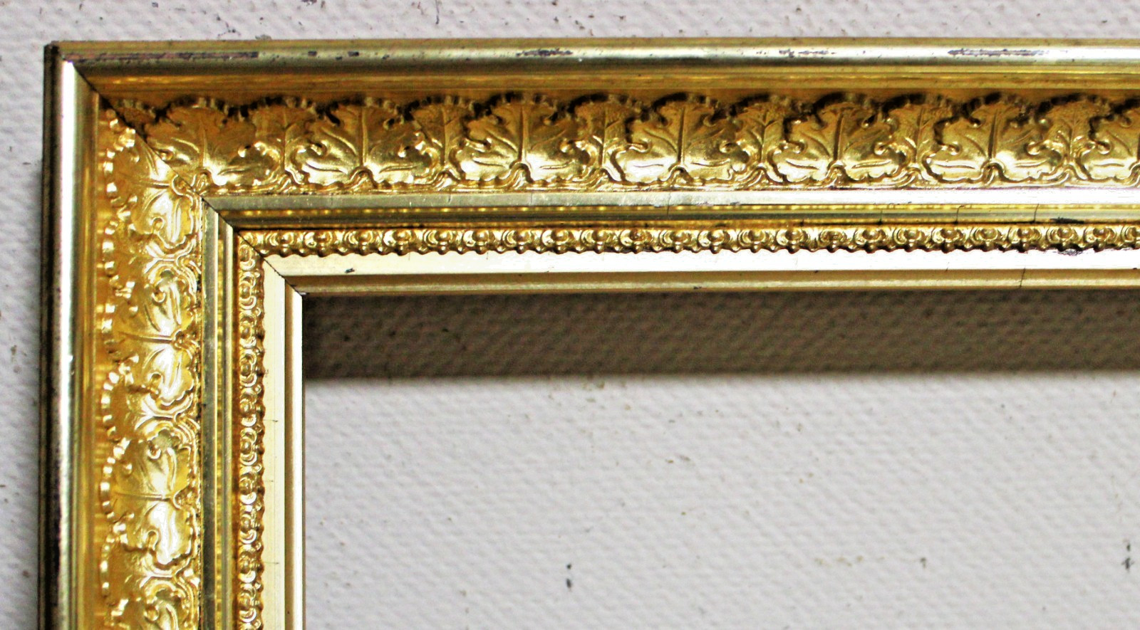 SUPERB ANTIQUE FITS 8 X 10\