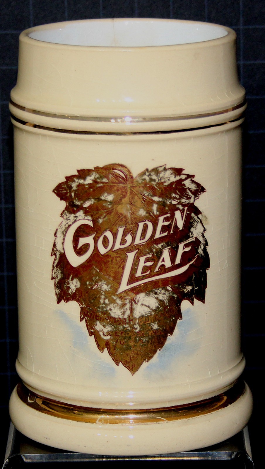 Pre Prohibition G. Heileman Brewing Co. GOLDEN LEAF Ceramic Beer Mug V. 1905