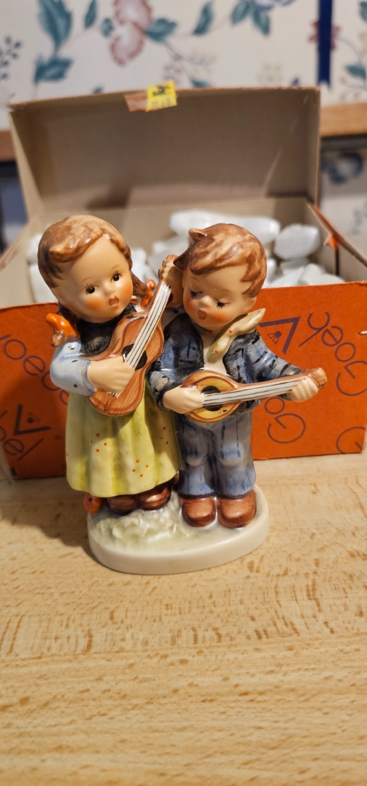 M.J. Hummel Goebel Happy Days 150 Figurine