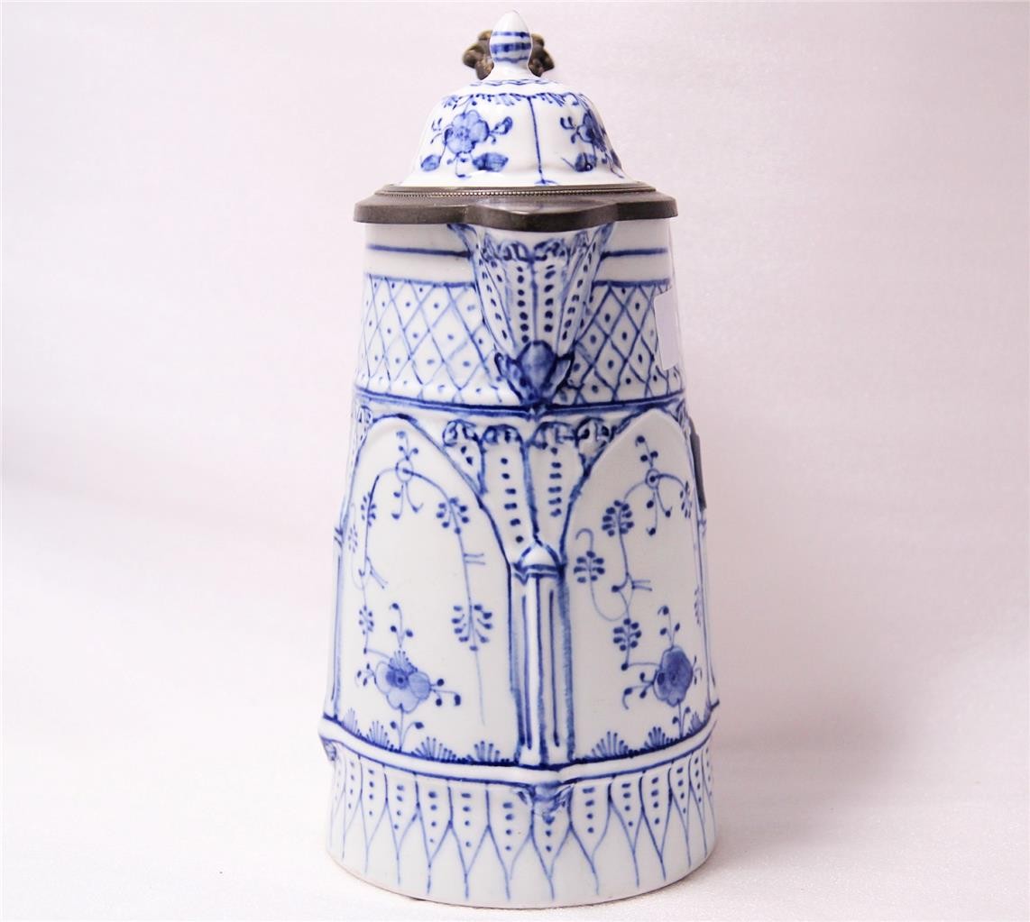 Large Antique Flow Blue Zwiebelmuster Porcelain Beer Stein by Rauenstein c.1880s