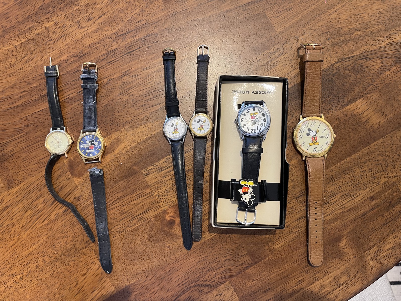 Vintage 90s Era Disney Parks Disney Store Watches Women Whole Lot Of 6 Read Desc