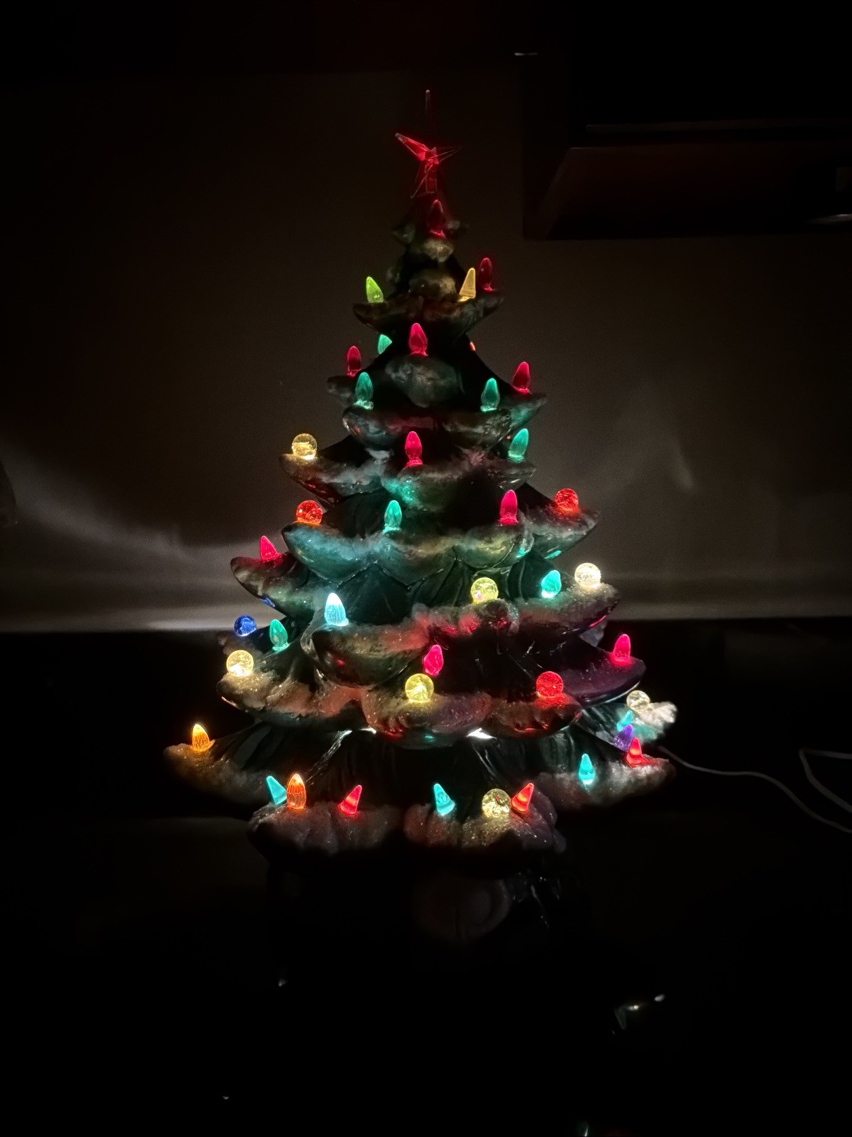 VTG Atlantic Mold 20” Ceramic Christmas Tree Snow Flocked Lighted W/Music Box