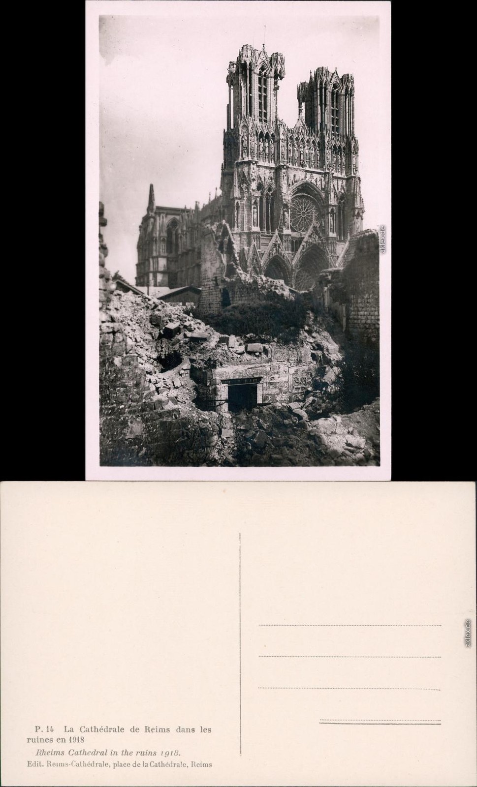 Reims Reims La Cathédrale dans les ruines Photo Postcard WW1 1918