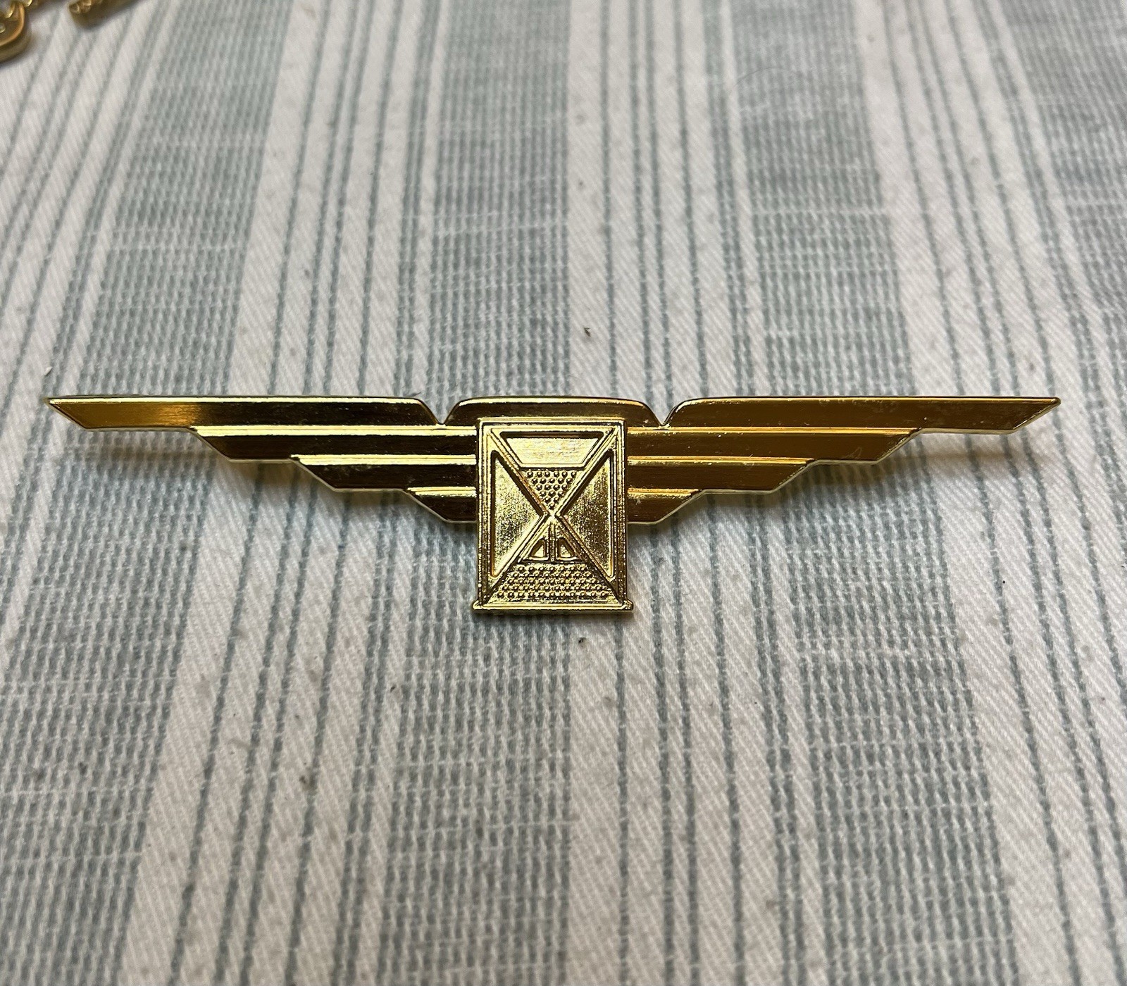 Vtg Longines Watch Company Logo Medallion, Emblem, Display NOS 4in Wings