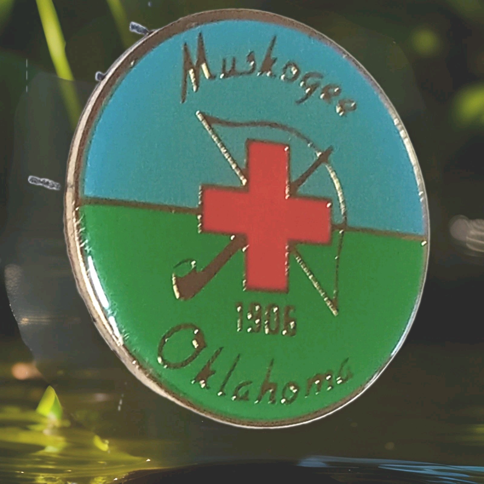 Vintage 1980's Muskegon Oklahoma Native Indian Red CROSS LAPEL Hat Pin Estate B7