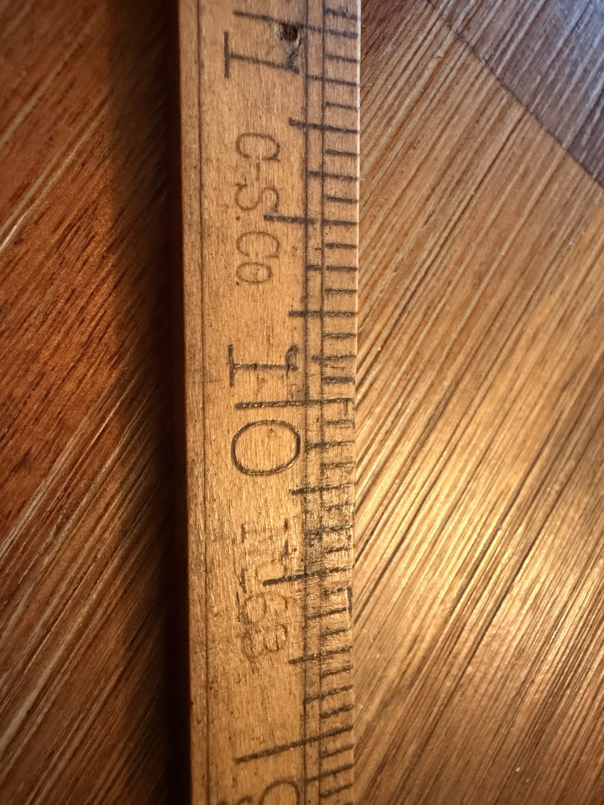 C.S. Co. (Chapin-Stephens) No. 68 2-foot, 4-fold boxwood folding rule.