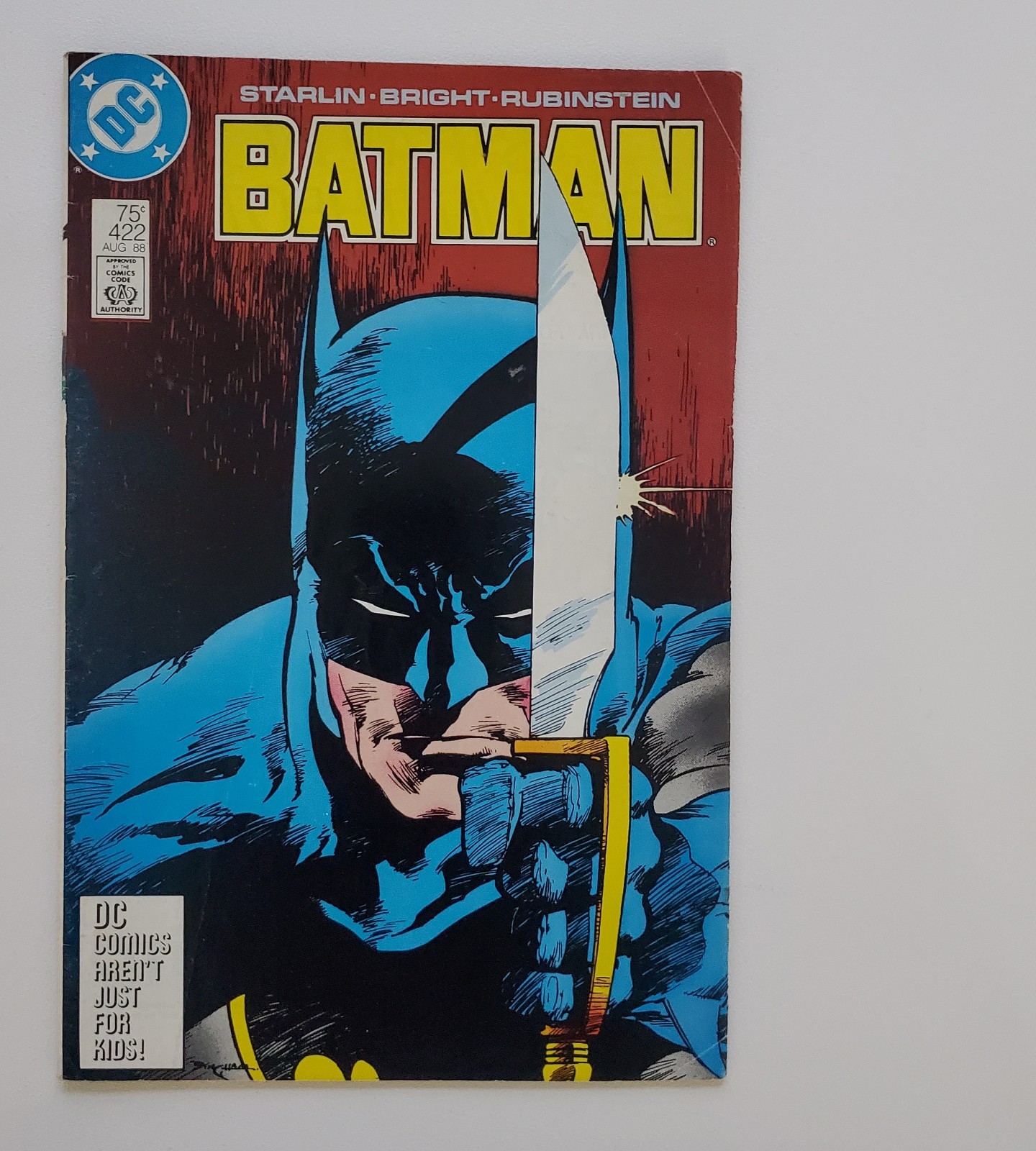 Nice grab — Batman #422 (August 1988) is pure late-80s grit. That knife reflecti