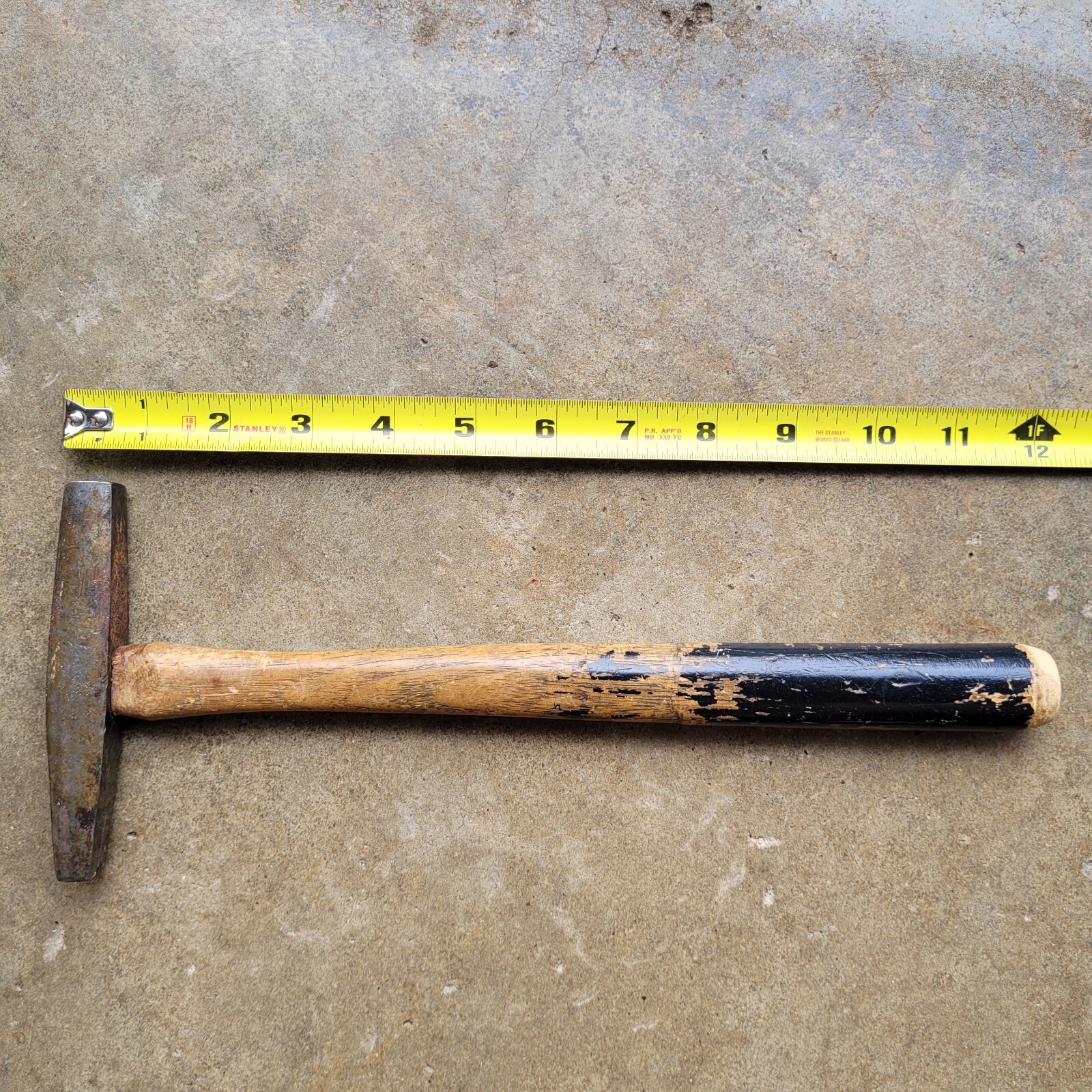 Vintage Vaughan Magnetic Tack Hammer Slot Claw