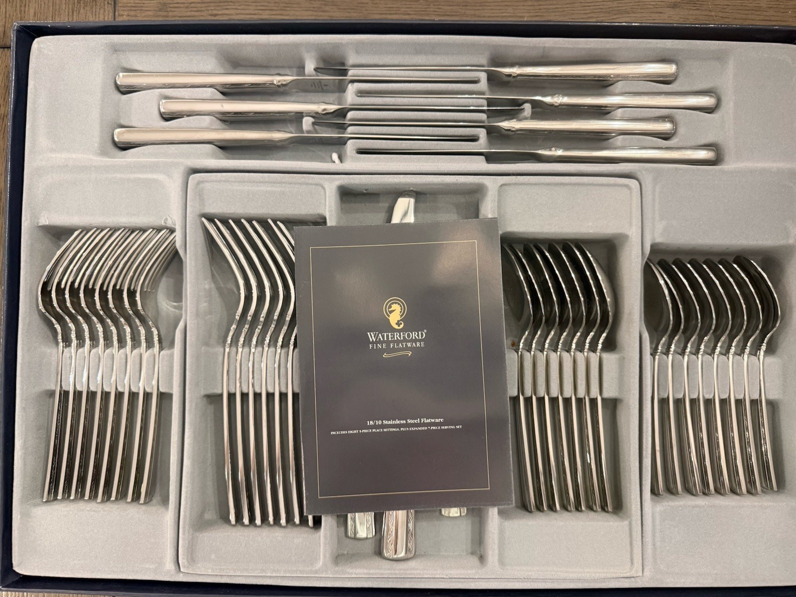 Waterford Greenwich Pattern 18/10 Stainless Flatware 47 Pieces New In Box