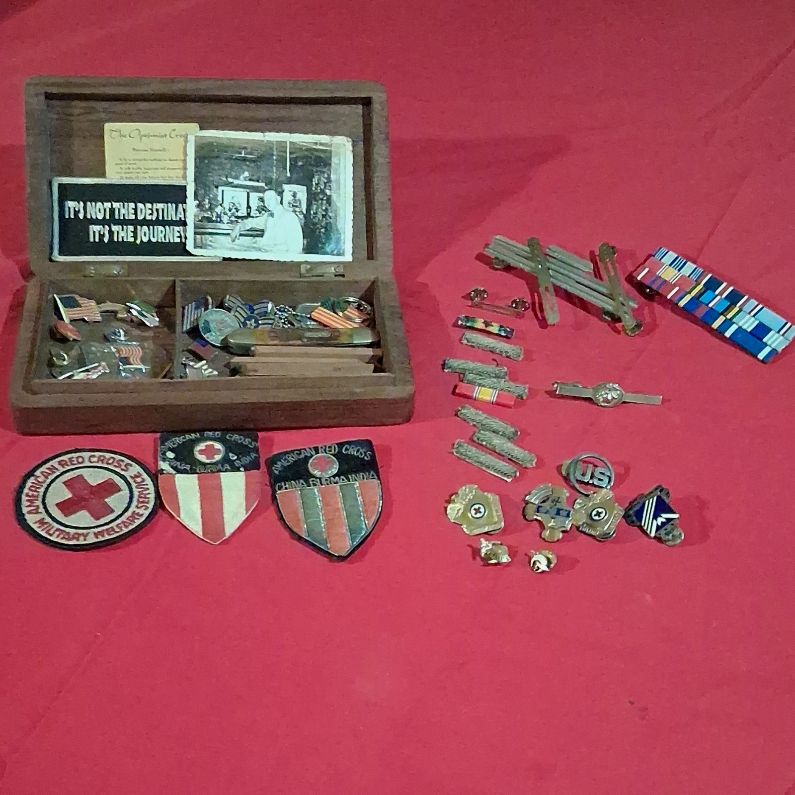 Vintage Millitary Items. Pins, Photo, Personal Items, Bars & Holders. Auction.