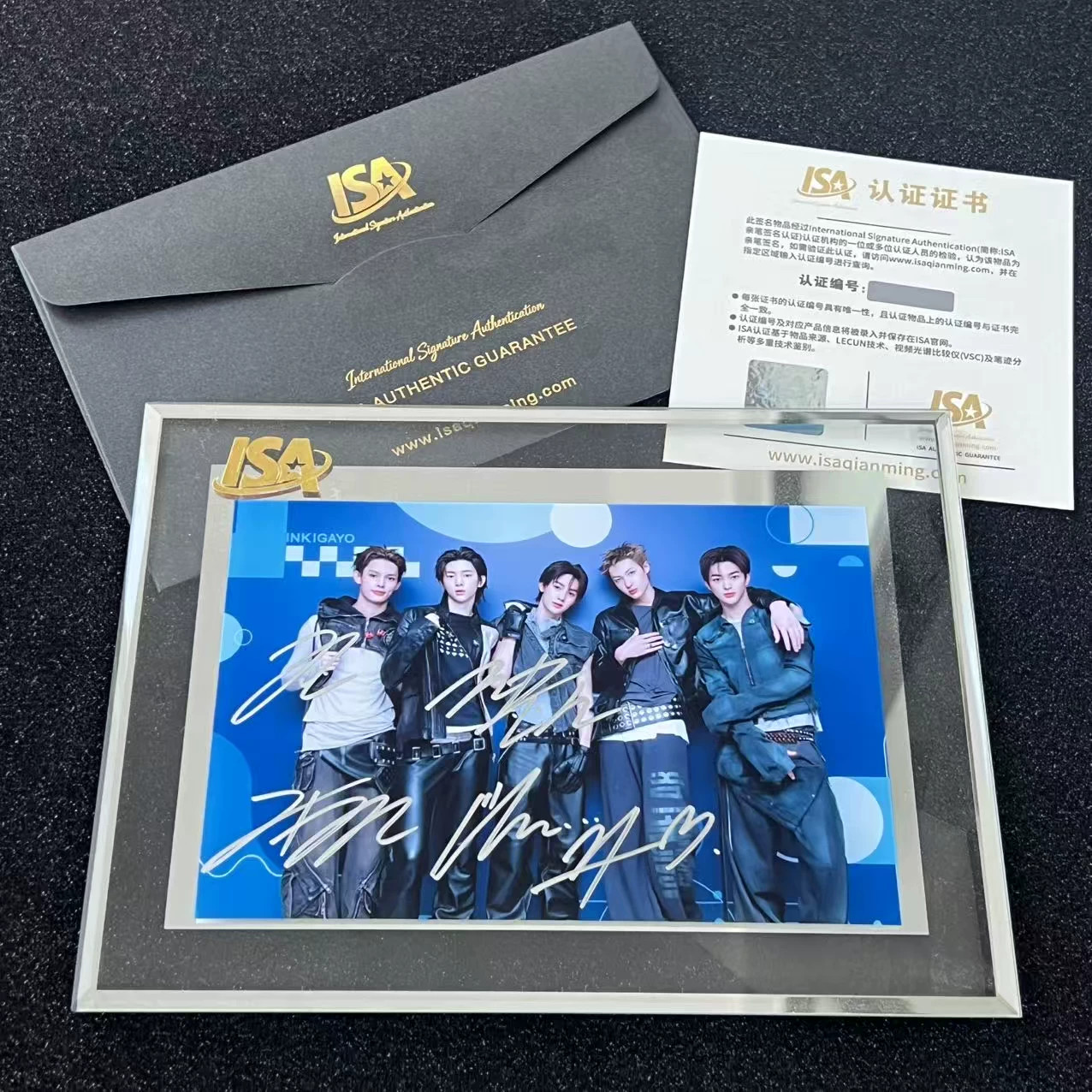 Cortis Autograph Photo Signature Photo & ISA Certificate  6 Inch