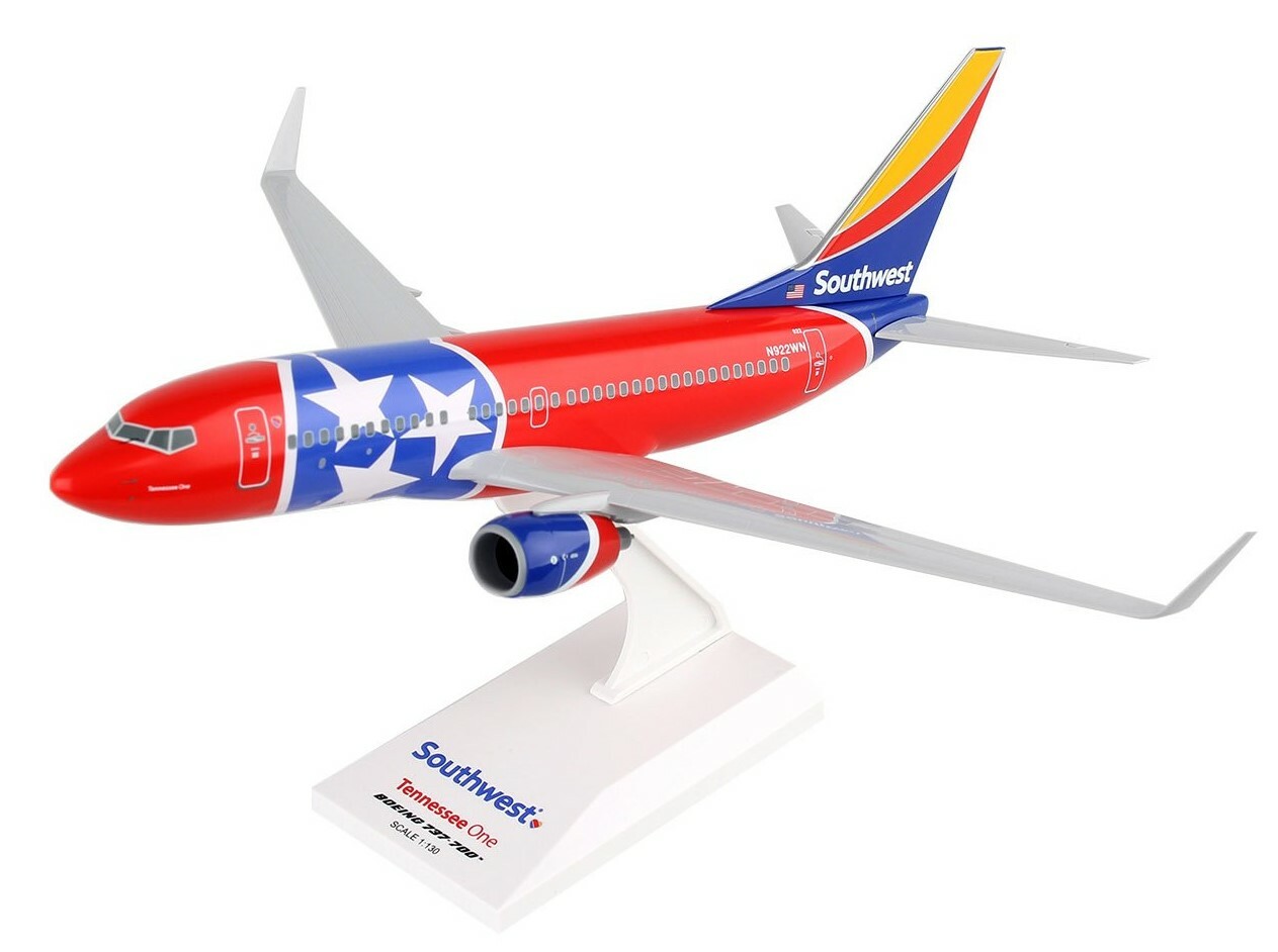 Skymarks SKR949 Southwest Airlines Boeing 737-700 N922WN Desk 1/130 Jet Model