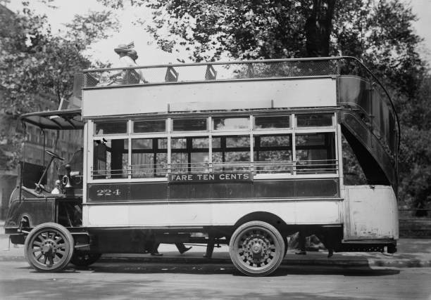 Double-decker bus on Fifth Avenue New York City ca 1910-1915 Old Photo