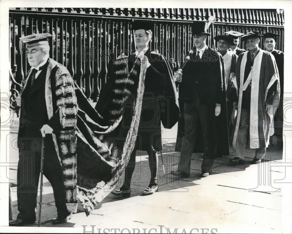 1946 Press Photo Gen D Eisenhower, Field Marshall BL Montgomery at Cambridge U