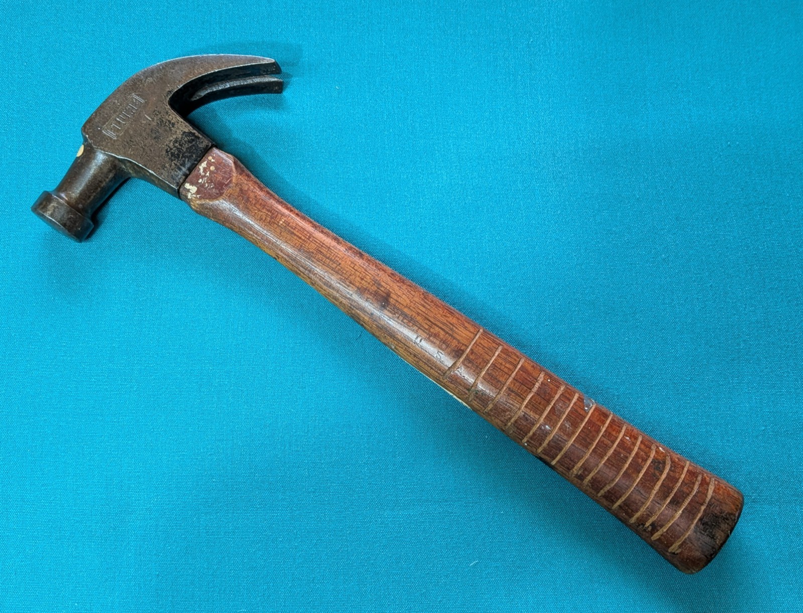 1920\'s -30\'s PLUMB Curved Claw Hammer 18.5 oz. Total x 12.5\