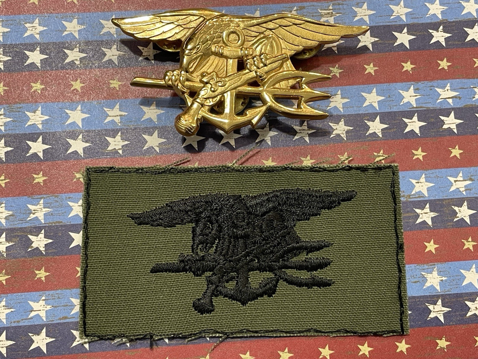 Authentic Vintage 1970's /80's US Navy Seal Theater Made Patch & Metal Insignia