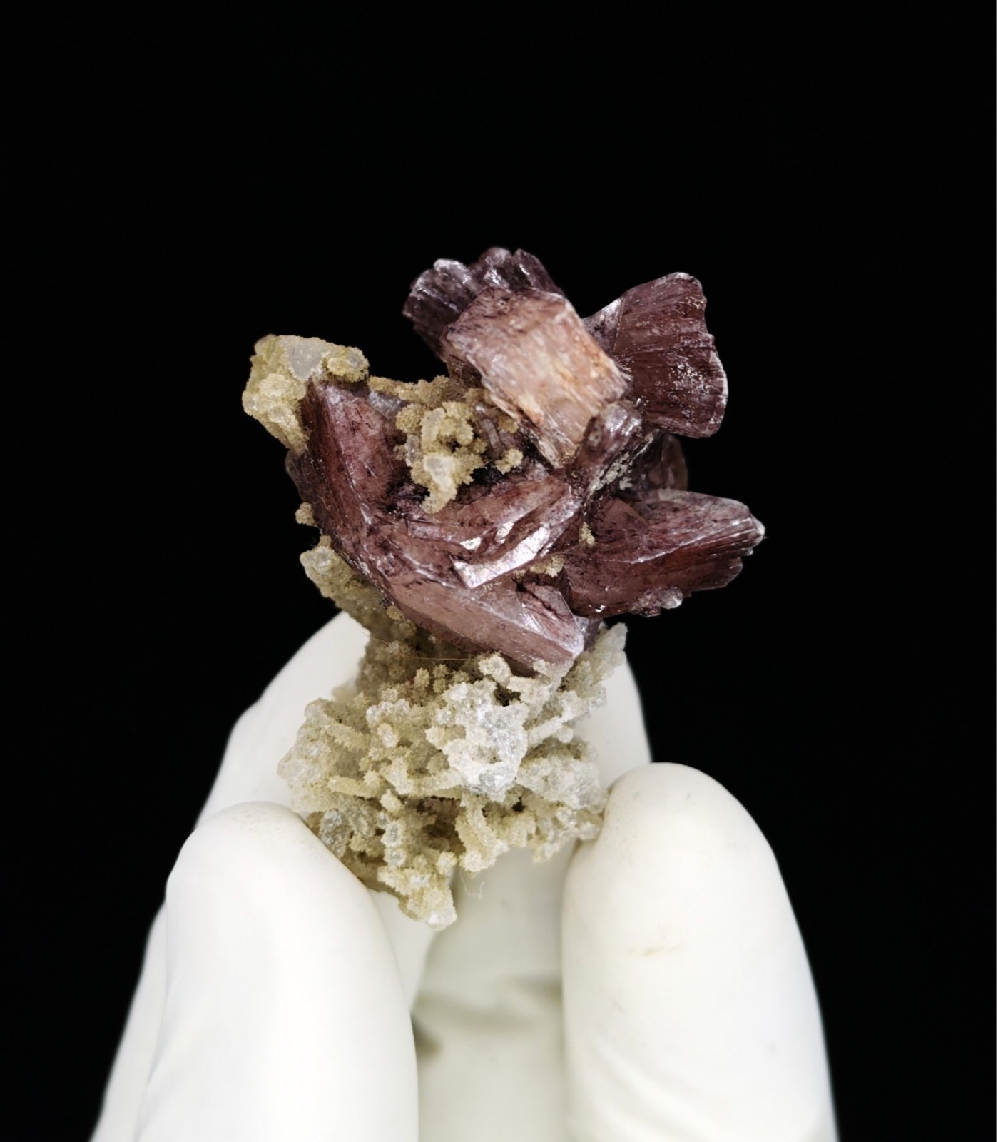 Natural Heulandite On Chalcedony Minerals Specimen #S465