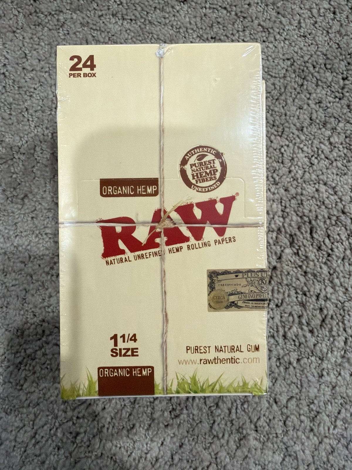 Raw Organic 1 1/4 (1.25) Rolling Papers Full Box of 24 Packs 100% Authentic