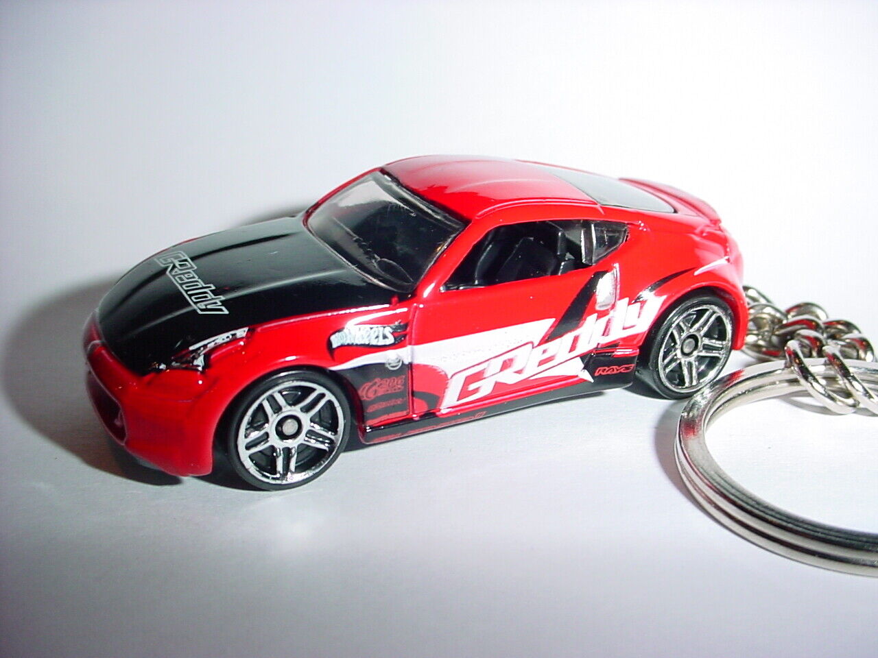 HOT 3D RED NISSAN 370Z CUSTOM KEYCHAIN keyring ornament BLING racing Hot Wheels