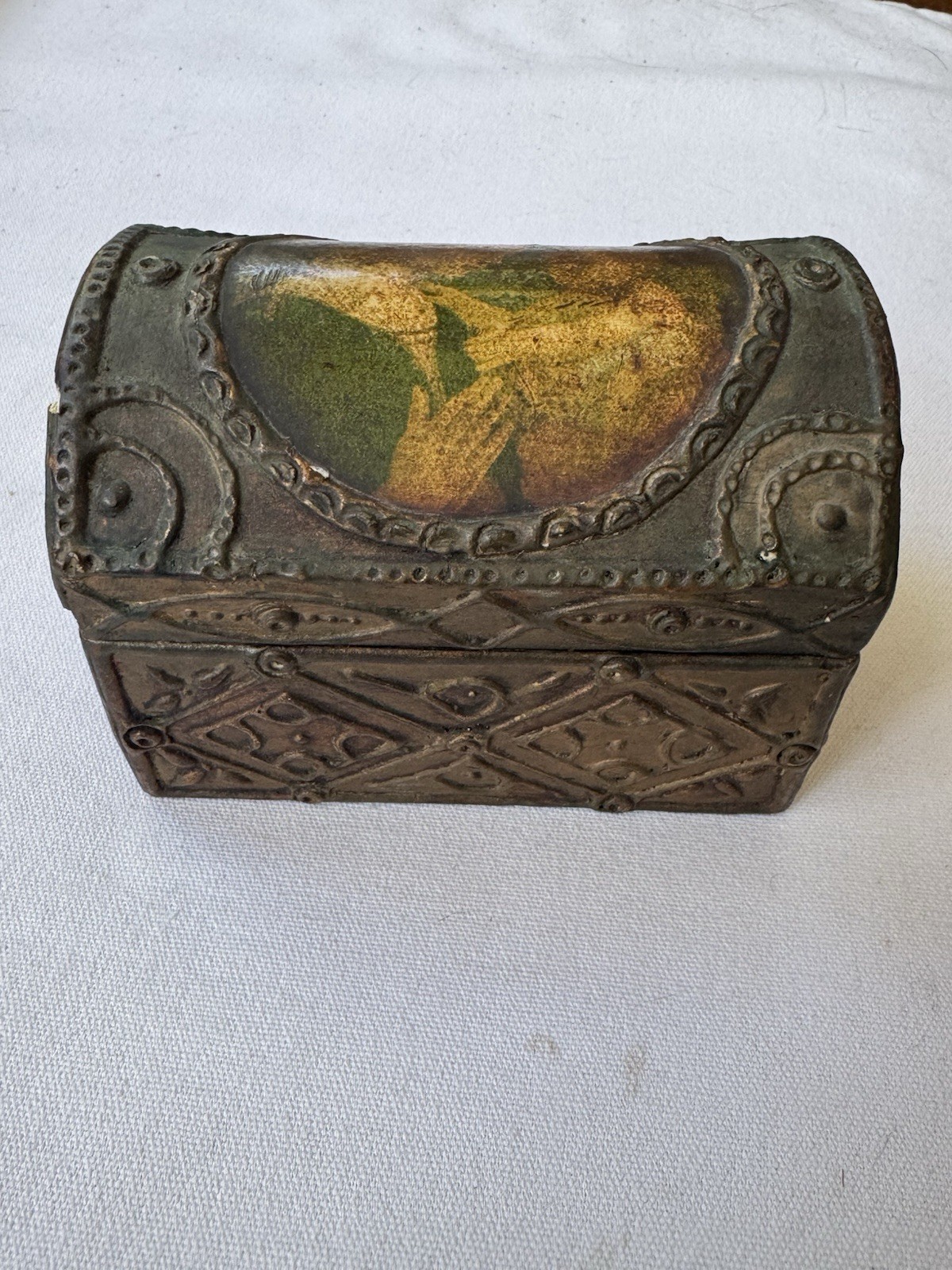 Vtg Italian Florentine Gold Gilt Madonna Gesso Wood Domed Trinket Jewelry Box