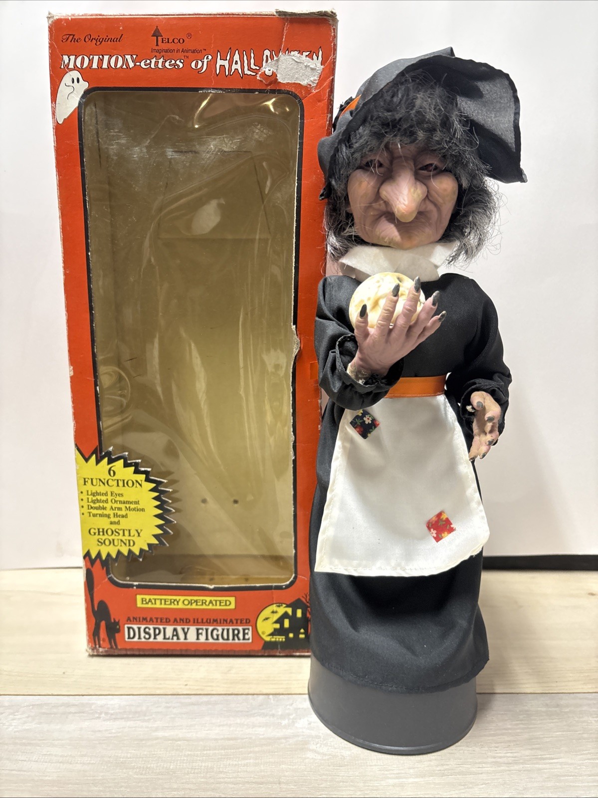 Vintage 1989 Telco Motionettes of Halloween WITCH Lights up Ghostly Sound Works
