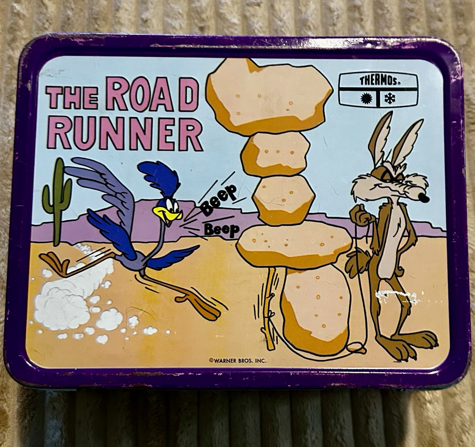 Vintage 1970’s The Road Runner Lunchbox w/ Wile E. Coyote. Looney Tunes.