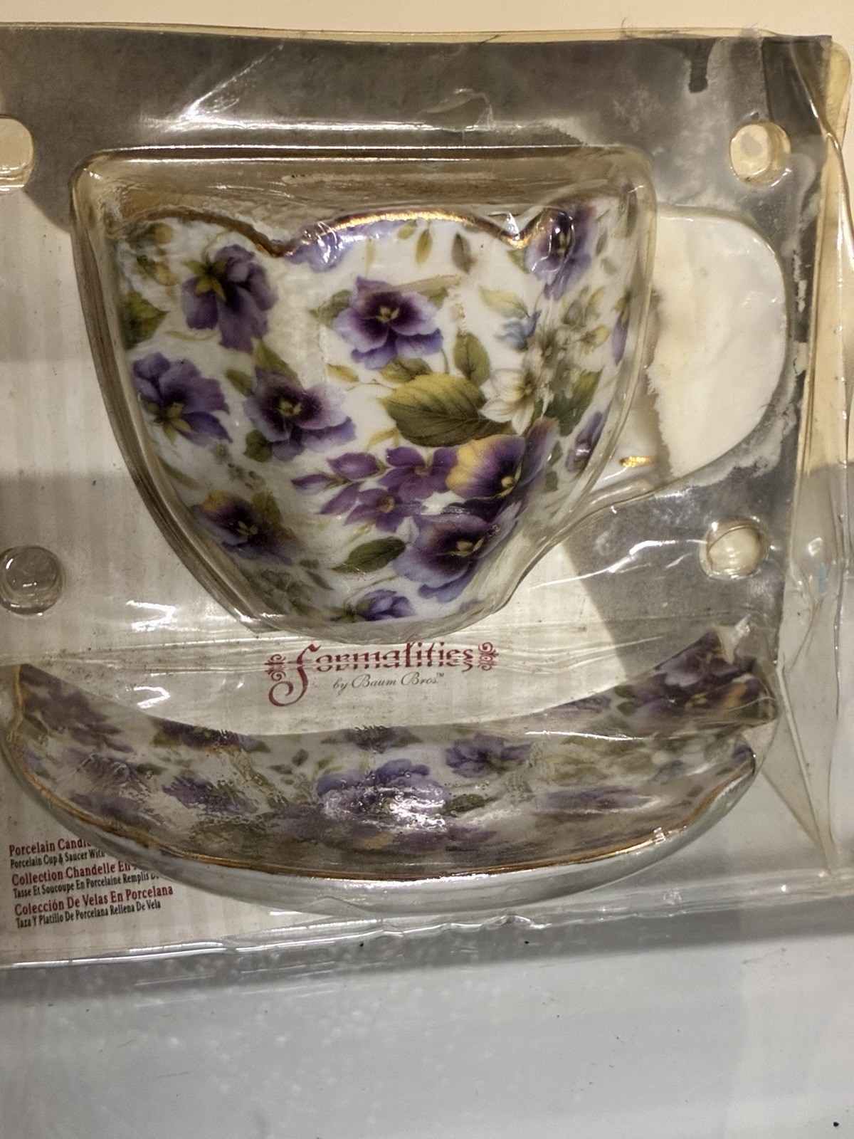 Formalities By Brush Pansy Porcelain Candle